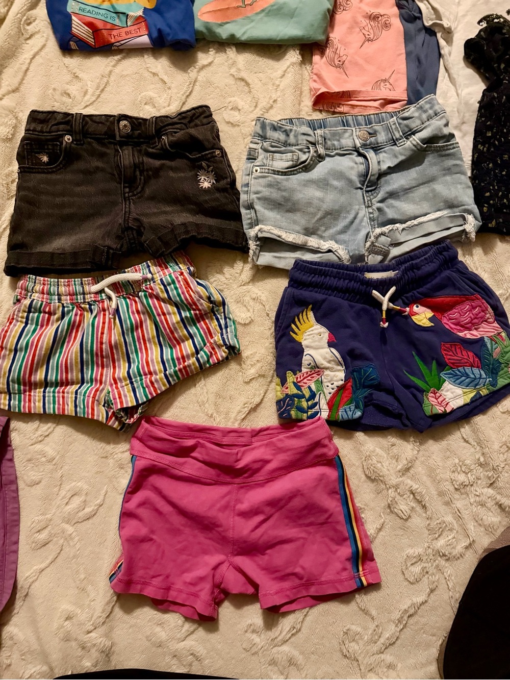 Kids clothing assortment - Picture 2 of 10